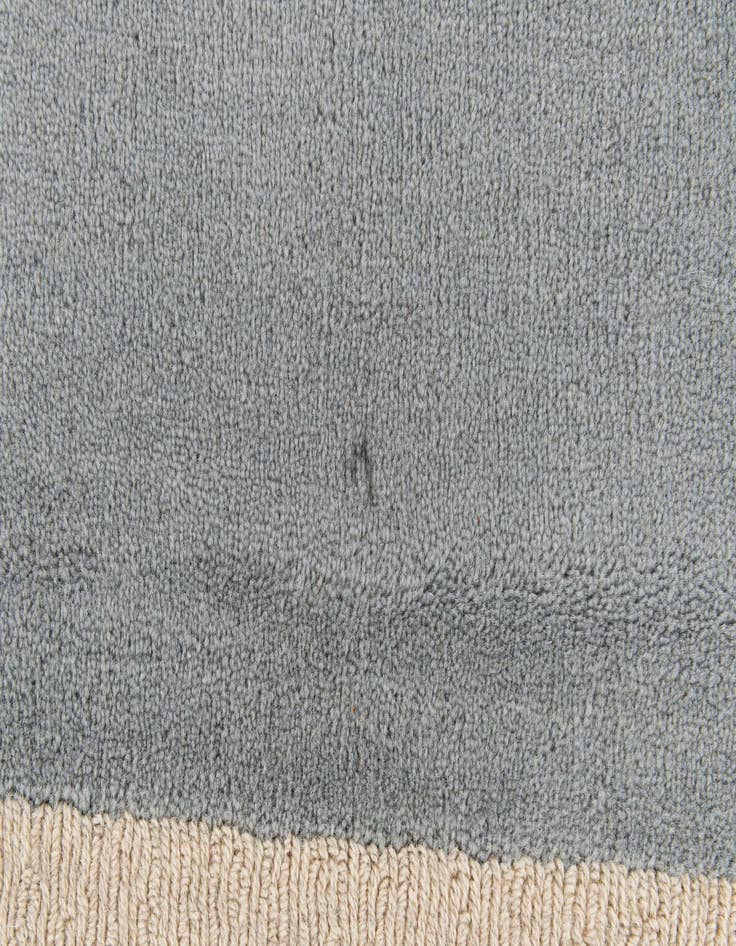 Detail image of 5' 7 x 7' 9  Hand Knotted Gabbeh Wool Rug