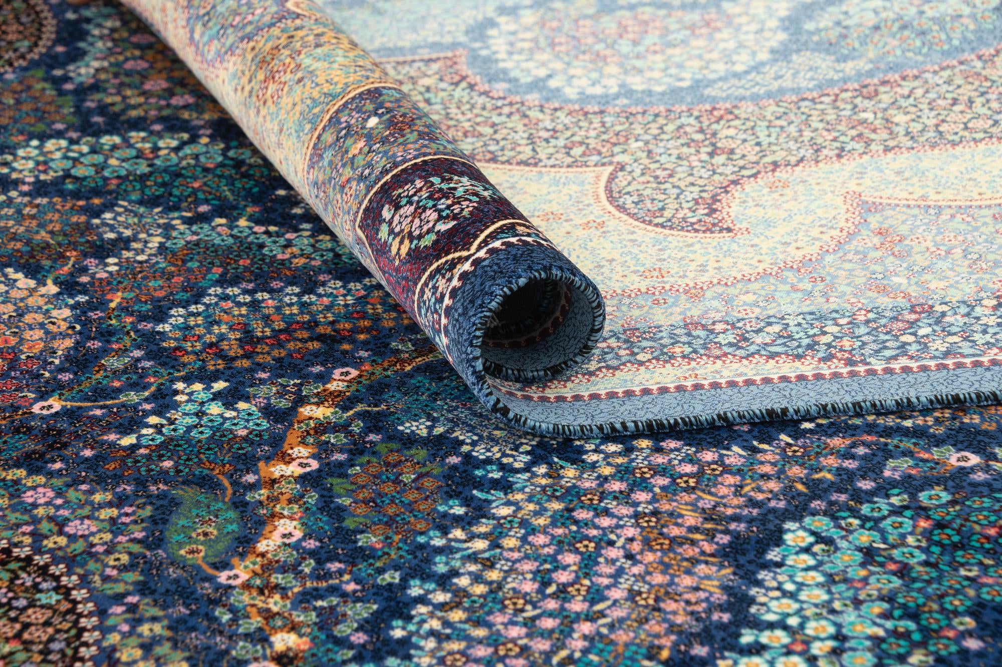 4' 9 x 7' 5 Ghom Design Rug