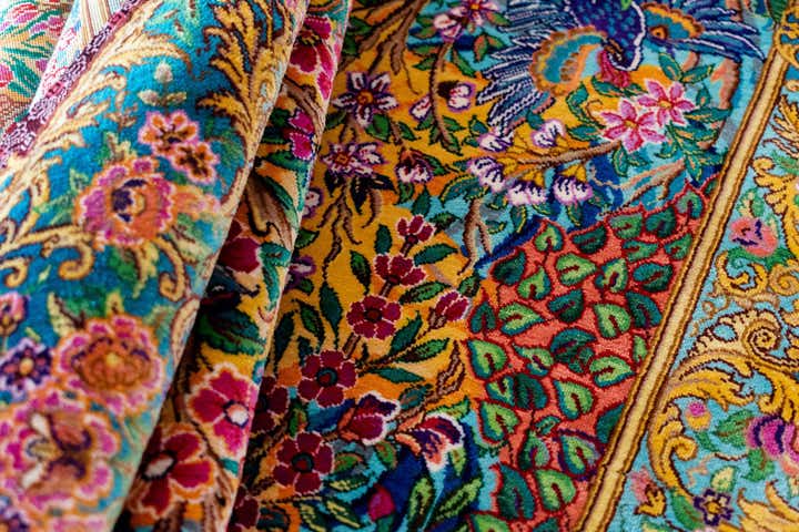 2' 7 x 4' 2 Ghom Silk Rug