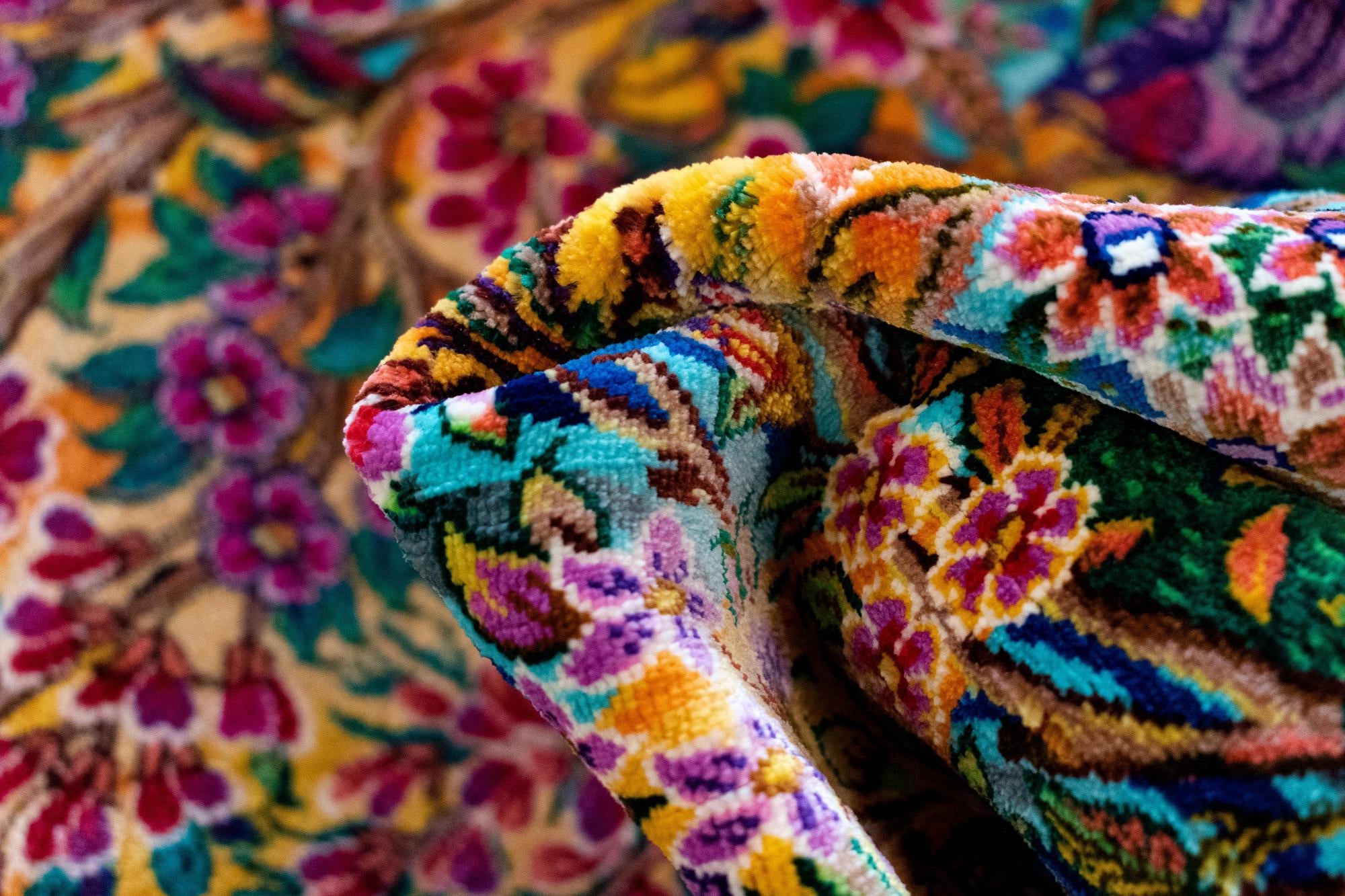 2' 7 x 4' 2 Ghom Silk Rug