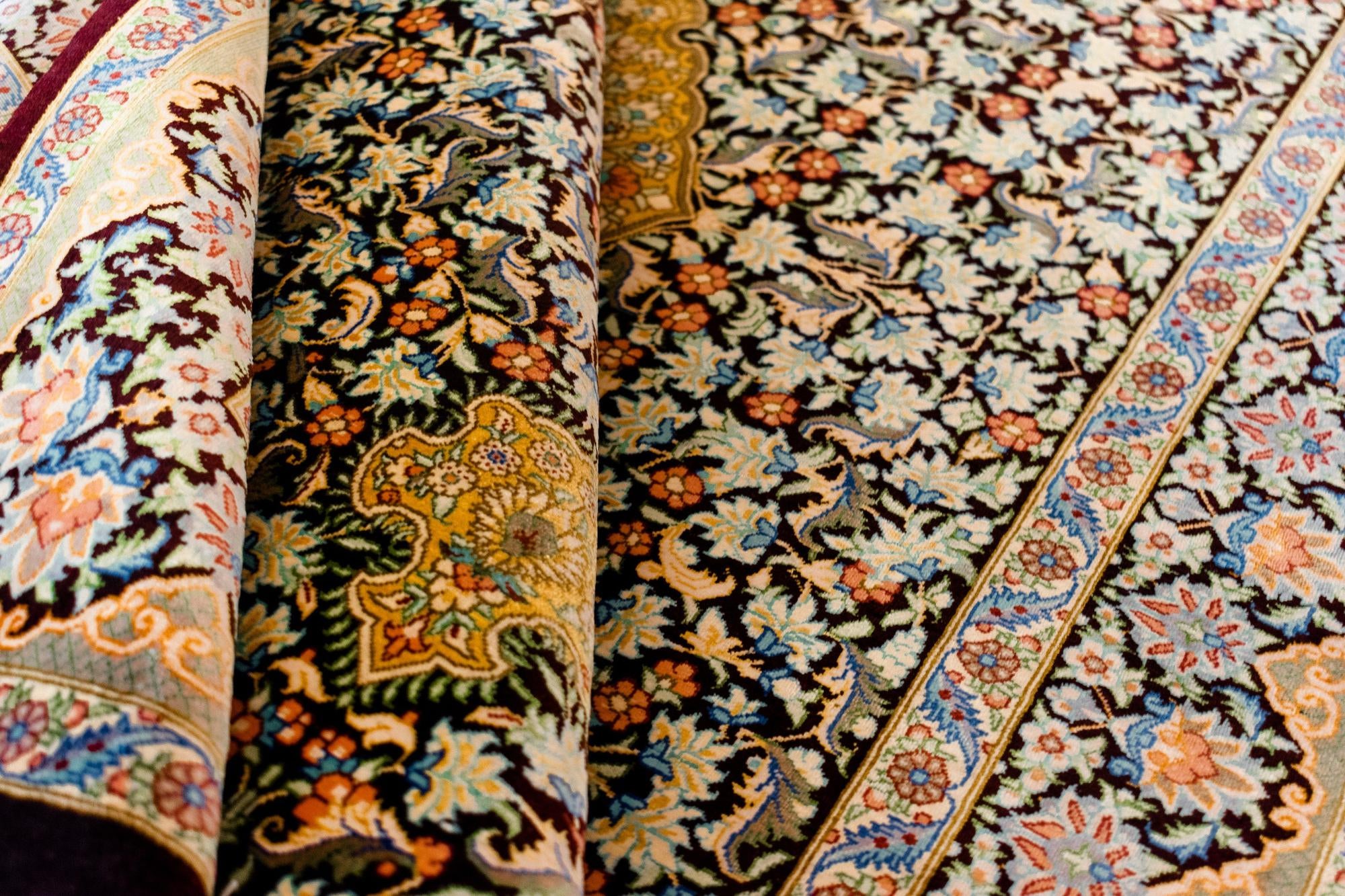 3' 4 x 4' 10 Ghom Silk Rug