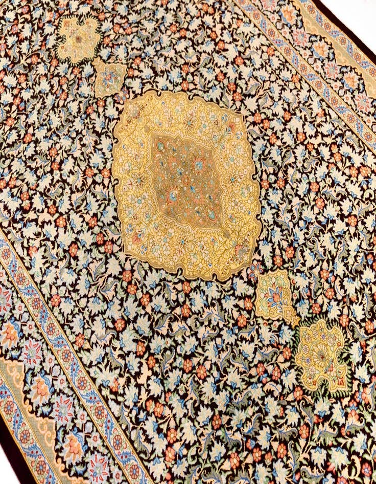 Detail image of 3' 4 x 4' 10 Ghom Silk Rug