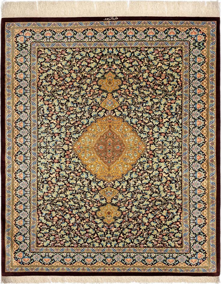 Detail image of 3' 4 x 4' 10 Ghom Silk Rug