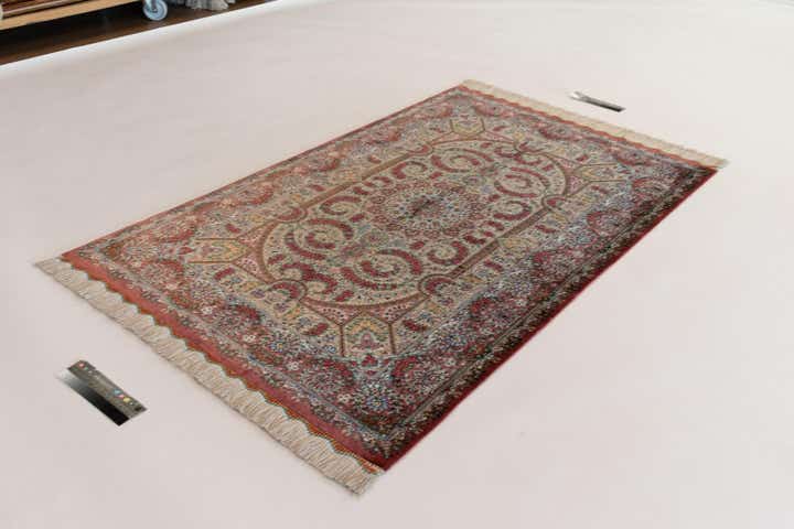 100cm x 150cm Ghom Silk Teppich