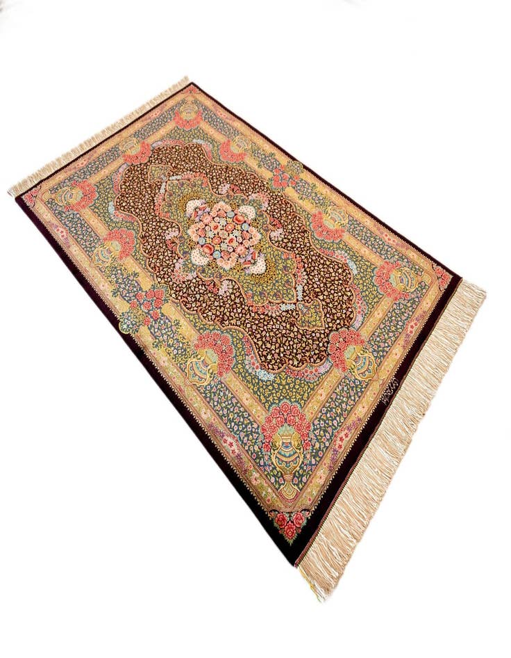 Detail image of 3' 3 x 5' 1 Ghom Silk Rug