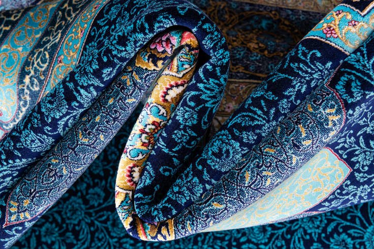 Detail image of 6' 7 x 9' 10 Glarus Rug