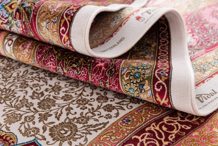 Detail image of 6' 7 x 9' 10 Glarus Rug