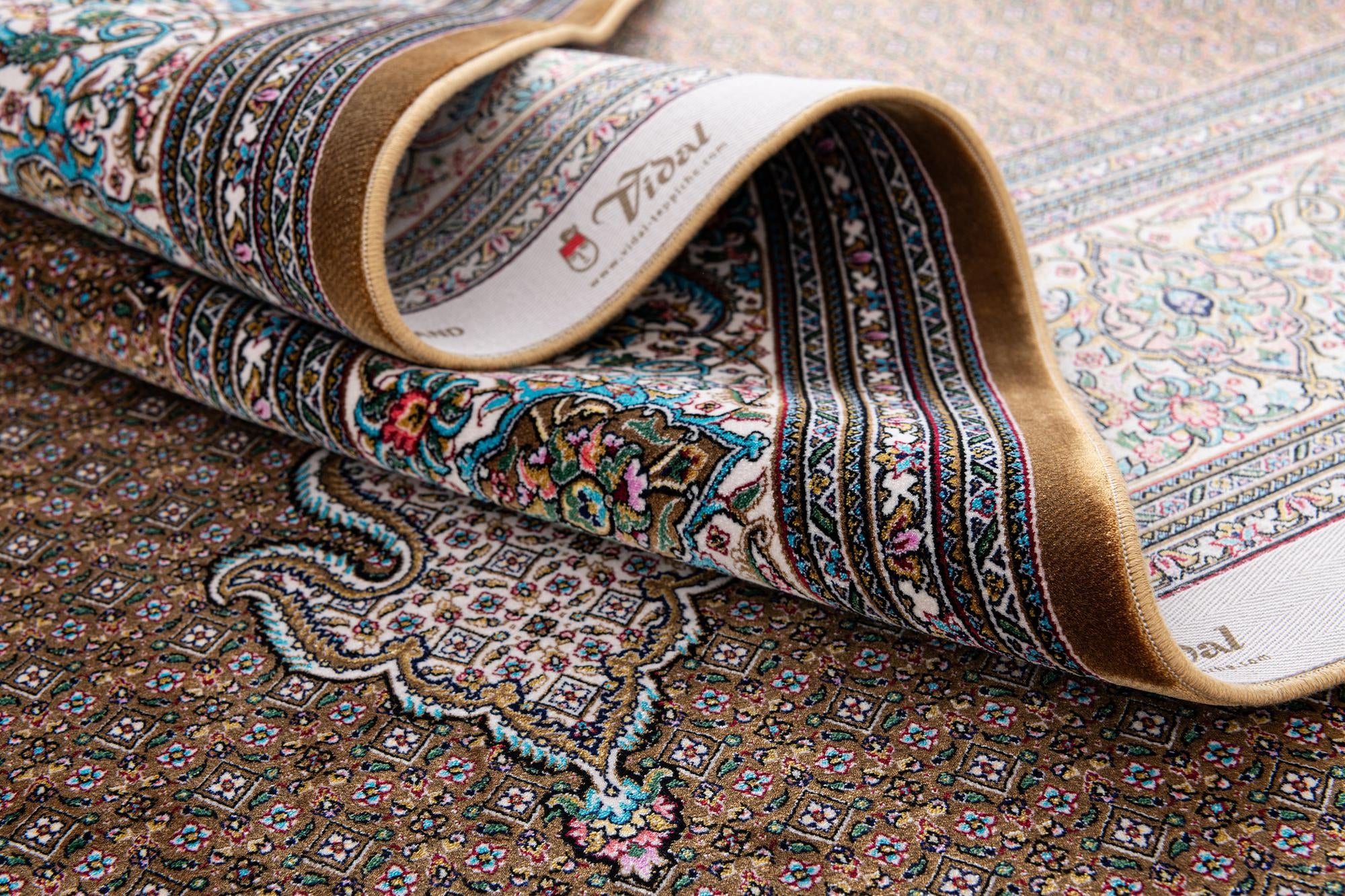 6' 7 x 9' 10 Glarus Rug