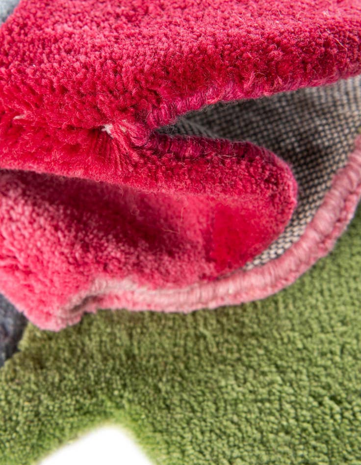 Detail image of 6' 11 x 10' Happy Rugs Fluffy Flowers Wool