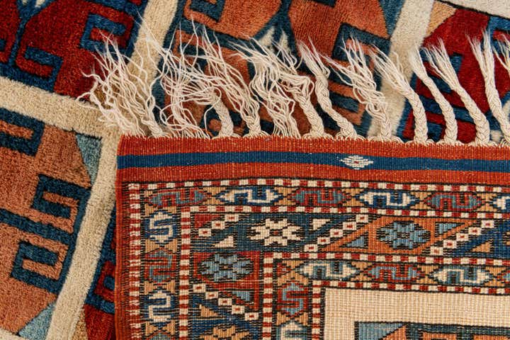 3' 8 x 5' 1 Hand Knotted Heriz Wool Rug