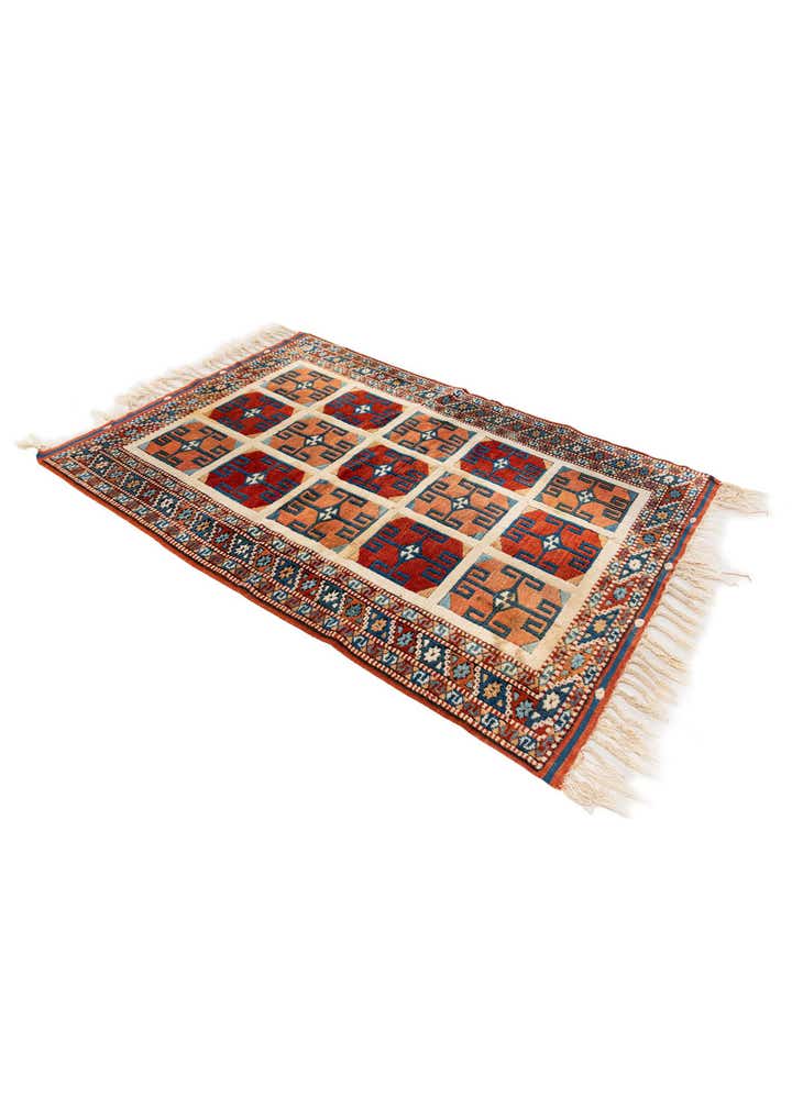 3' 8 x 5' 1 Hand Knotted Heriz Wool Rug