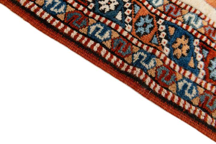 3' 8 x 5' 1 Hand Knotted Heriz Wool Rug