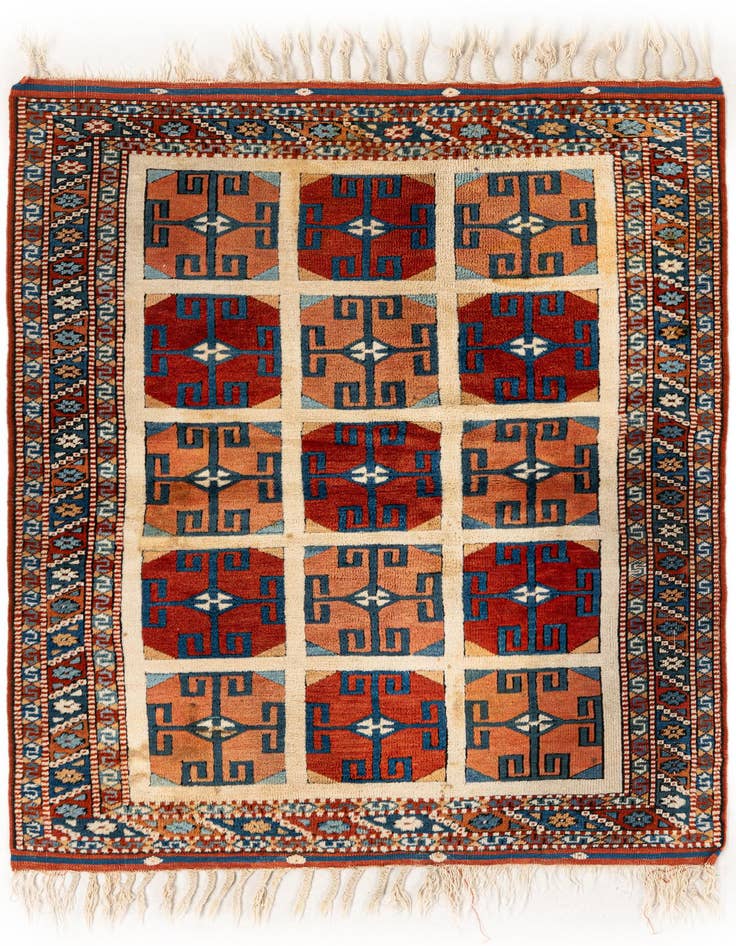Detail image of 3' 8 x 5' 1 Hand Knotted Heriz Wool Rug