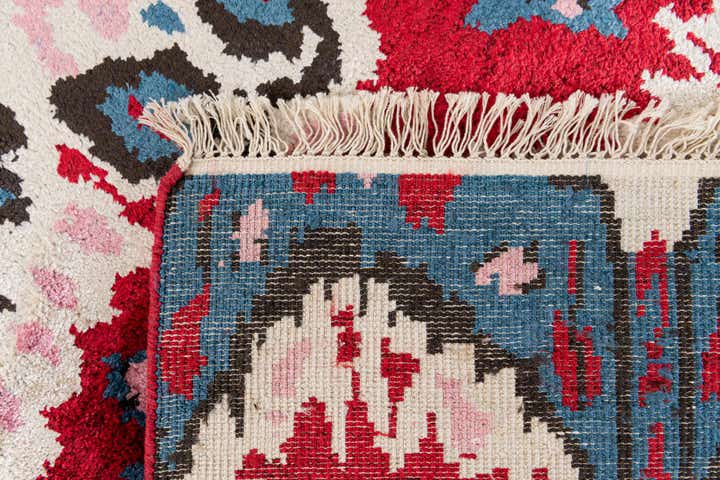 3' 4 x 4' 10 Hand Knotted Ikat Wool Rug