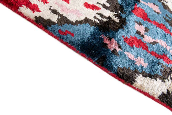 3' 4 x 4' 10 Hand Knotted Ikat Wool Rug