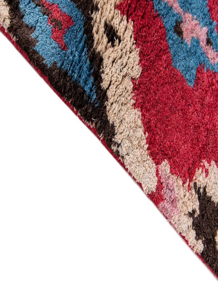Detail image of 3' 2 x 5' 2  Hand Knotted Ikat Wool Rug
