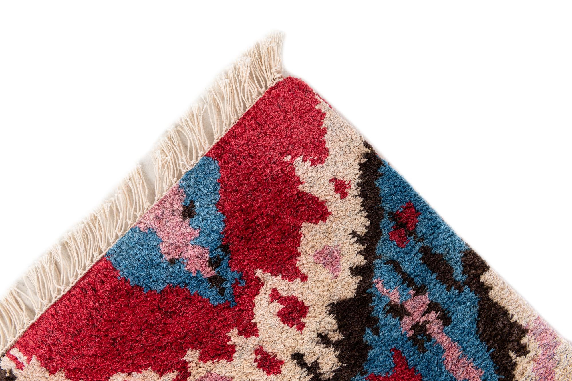 3' 2 x 5' 2 Hand Knotted Ikat Wool Rug