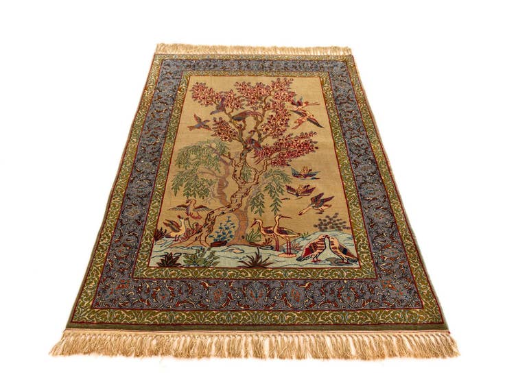 Detail image of 3' 5 x 5' 7 Isfahan Rug