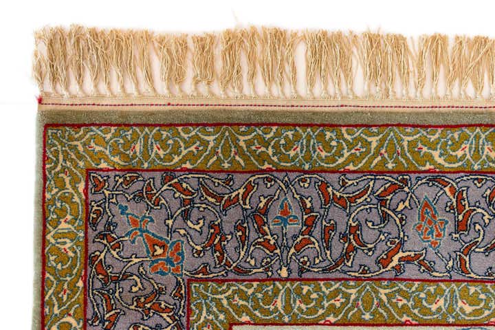 3' 5 x 5' 7 Isfahan Rug