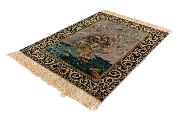 Detail image of 3' 3 x 4' 5 Isfahan Rug