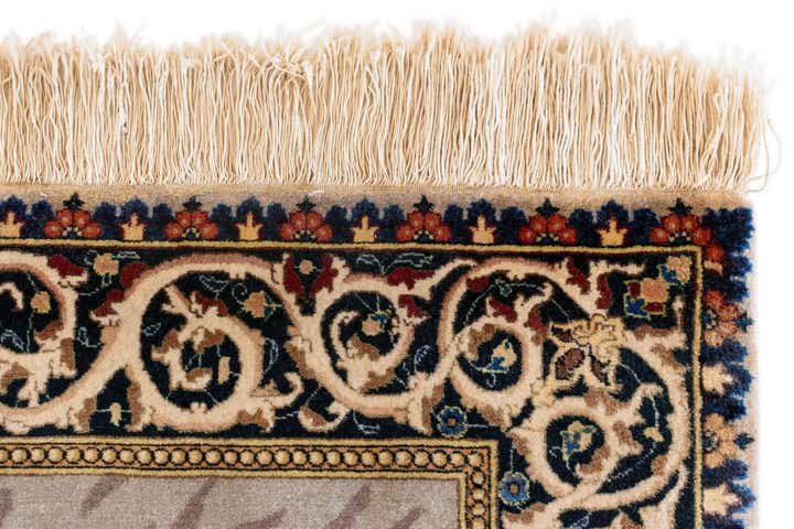 3' 3 x 4' 5 Isfahan Rug