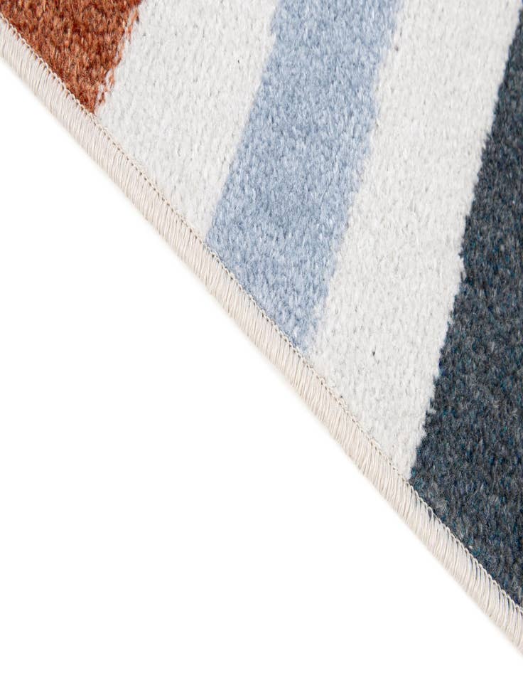 Detail image of 5' x 8' Kamala Washable Rug