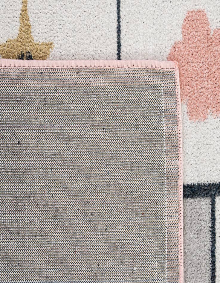 Detail image of 5' x 8' Kamala Washable Rug