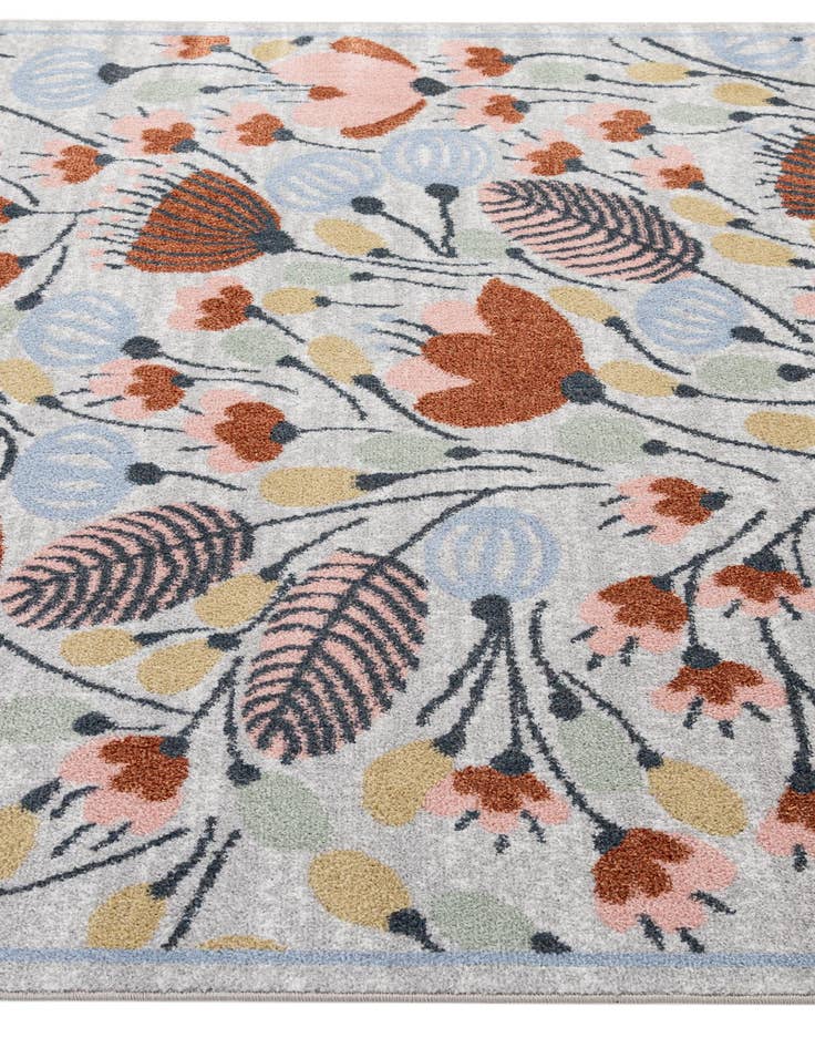 Detail image of 5' 2 x 7' 10 Kamala Washable Rug