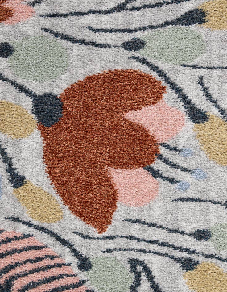 Detail image of 5' 2 x 7' 10 Kamala Washable Rug