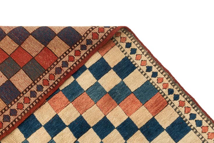 Detail image of 4' 4 x 7' 4 Hand Knotted Kars Wool Rug