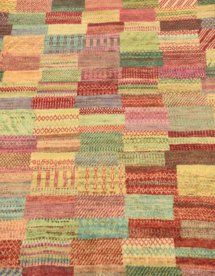 Detail image of 6' 5 x 9' 6 Hand Knotted Kashkuli Gabbeh Wool Rug