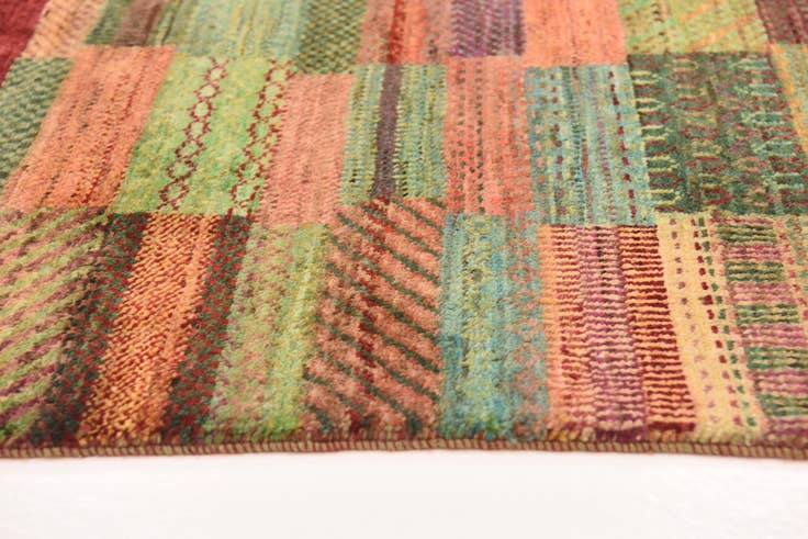 Detail image of 6' 5 x 9' 6 Hand Knotted Kashkuli Gabbeh Wool Rug