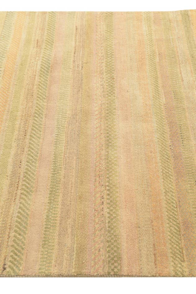 Detail image of 5' 1 x 8' 2 Hand Knotted Kashkuli Gabbeh Oriental Wool Rug