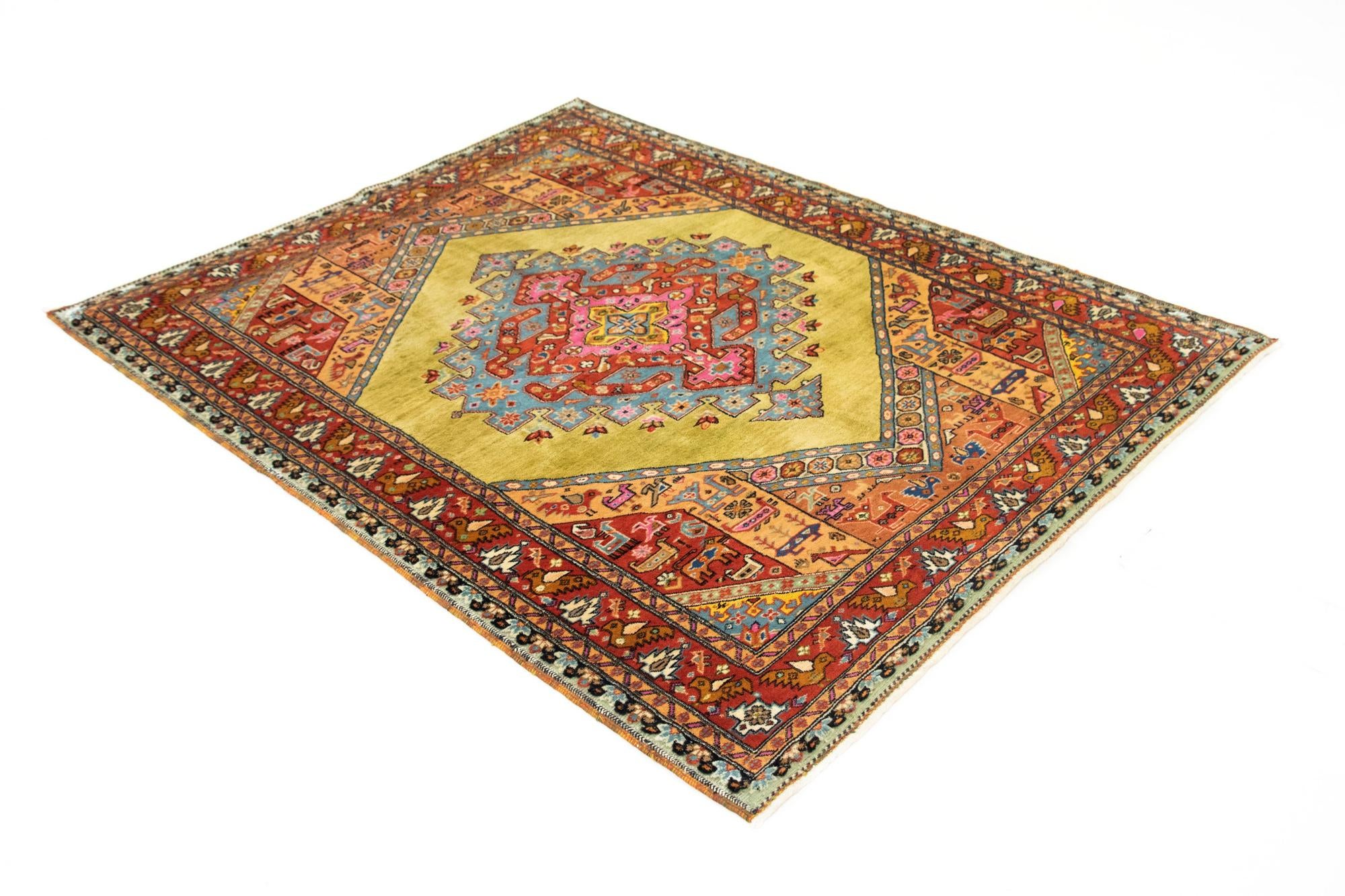 4' 9 x 6' 1 Hand Knotted Kashkuli Persian Rug