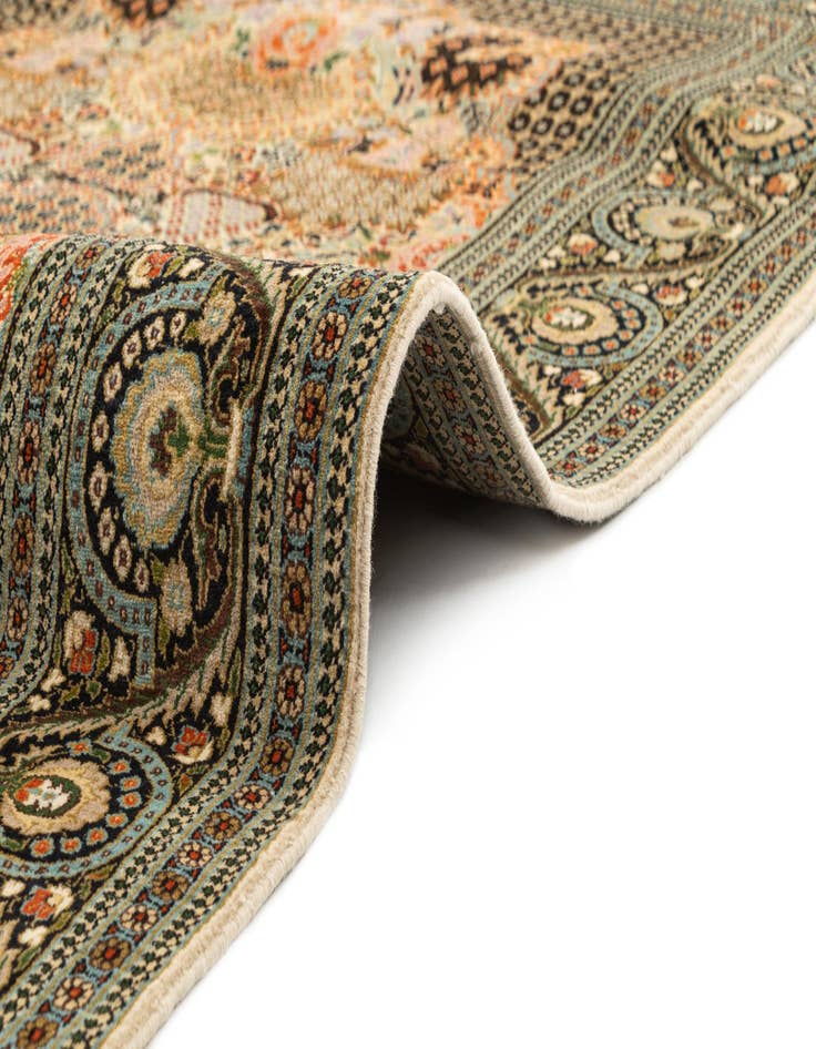 Detail image of 4' x 6' 2  Hand Knotted Kashmir Oriental Rug