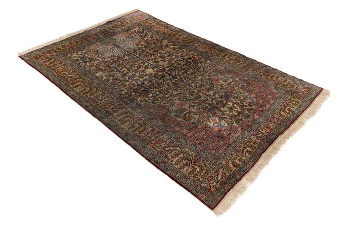 3' 7 x 5' 3 Kayseri Silk Rug