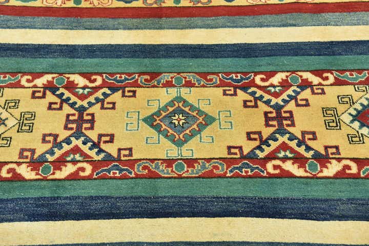 6' 8 x 9' 9 Hand Knotted Kazak Rug