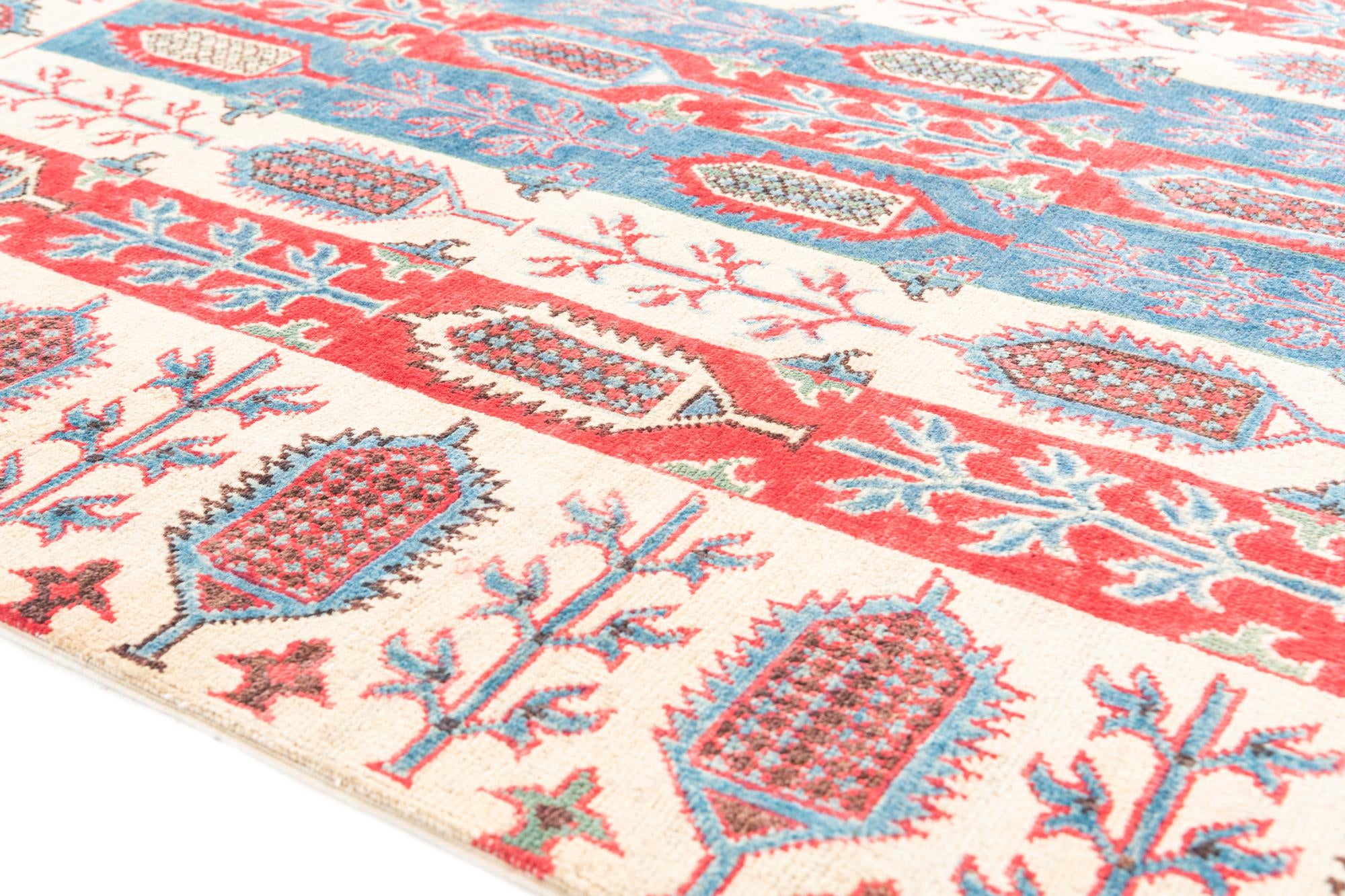 5' x 6' 10 Hand Knotted Kazak Rug