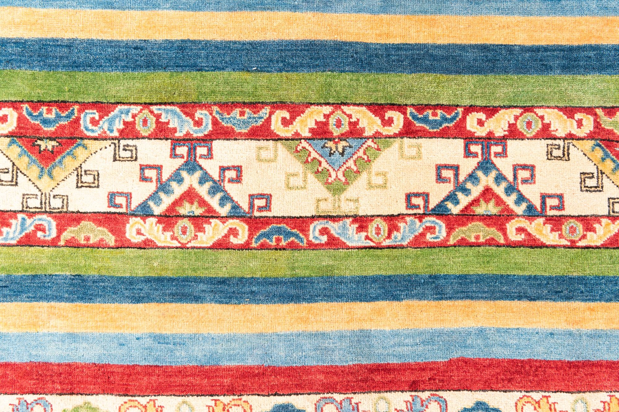 6' 7 x 9' 8 Hand Knotted Kazak Rug