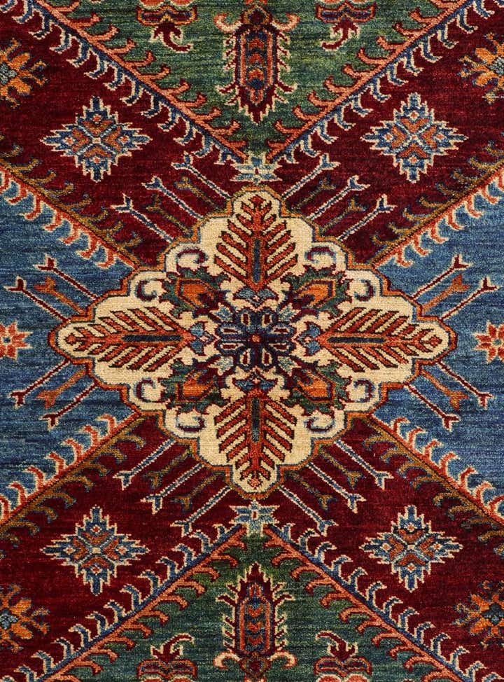 5' 9 x 7' 10 Hand Knotted Kazak Rug