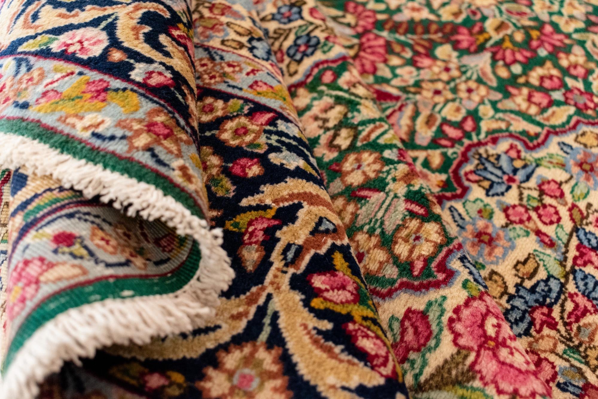 5' 7 x 8' 10 Kerman Rug