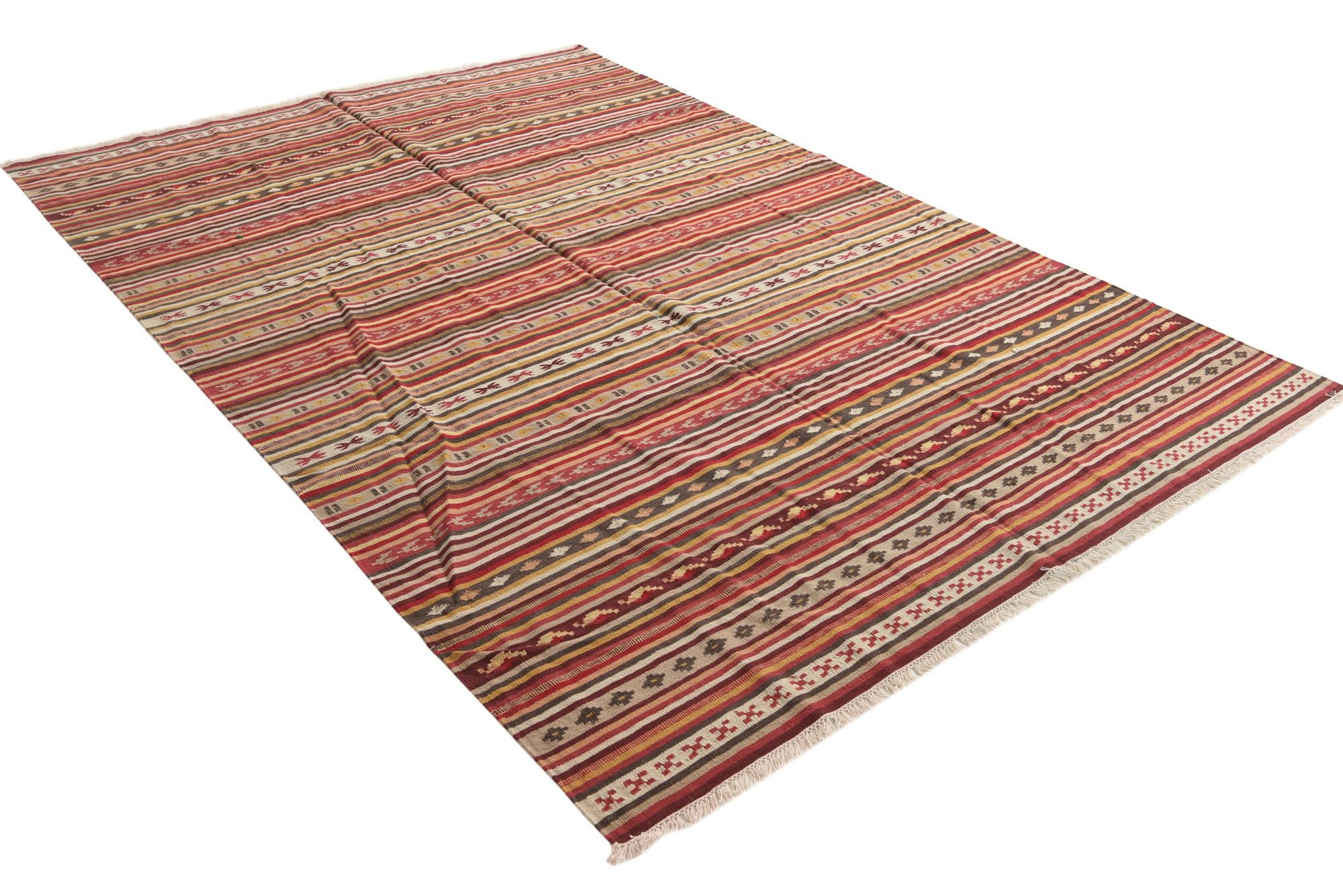 6' 8 x 9' 9 Hand Woven Kilim Fars Wool Rug