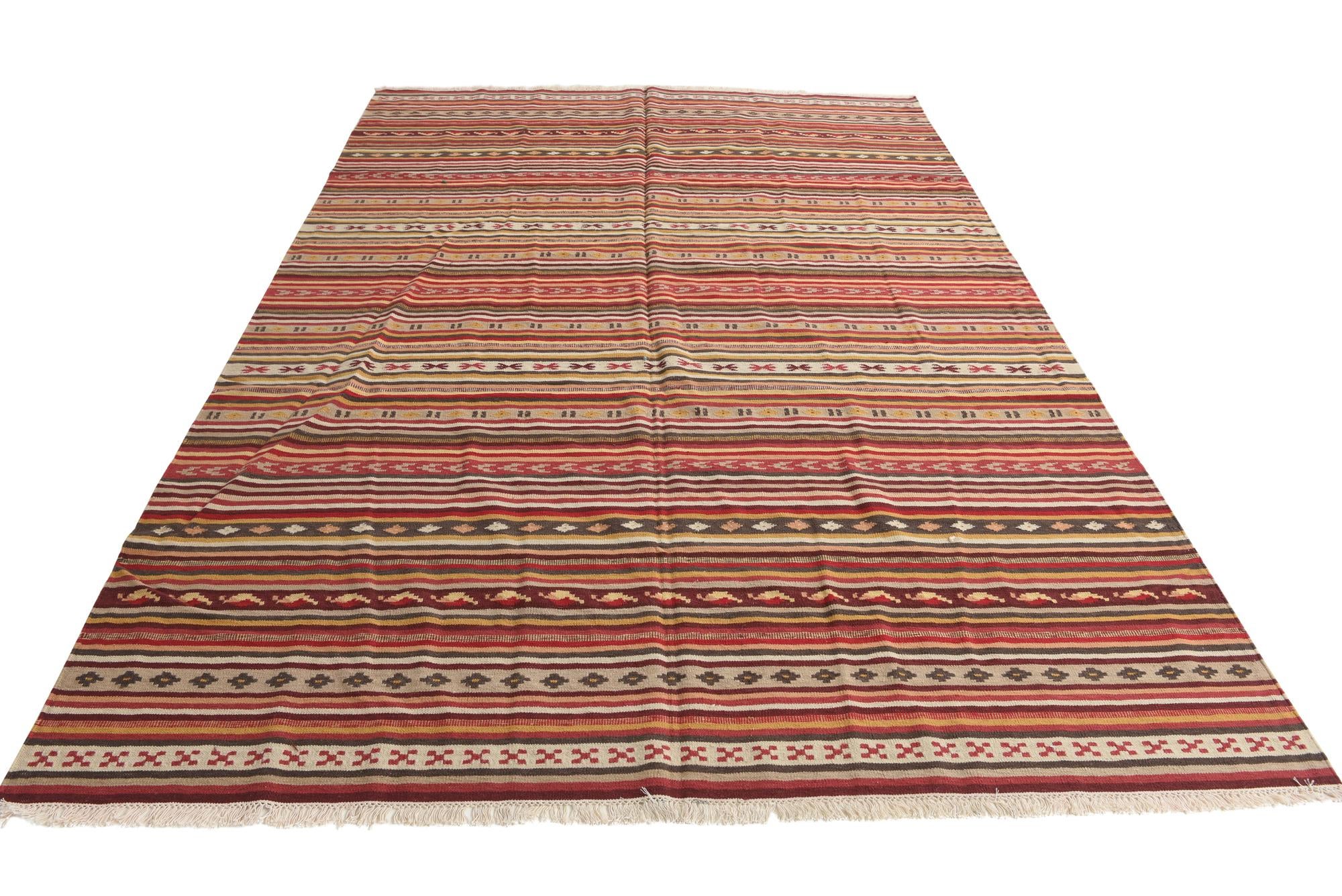 6' 8 x 9' 9 Hand Woven Kilim Fars Wool Rug