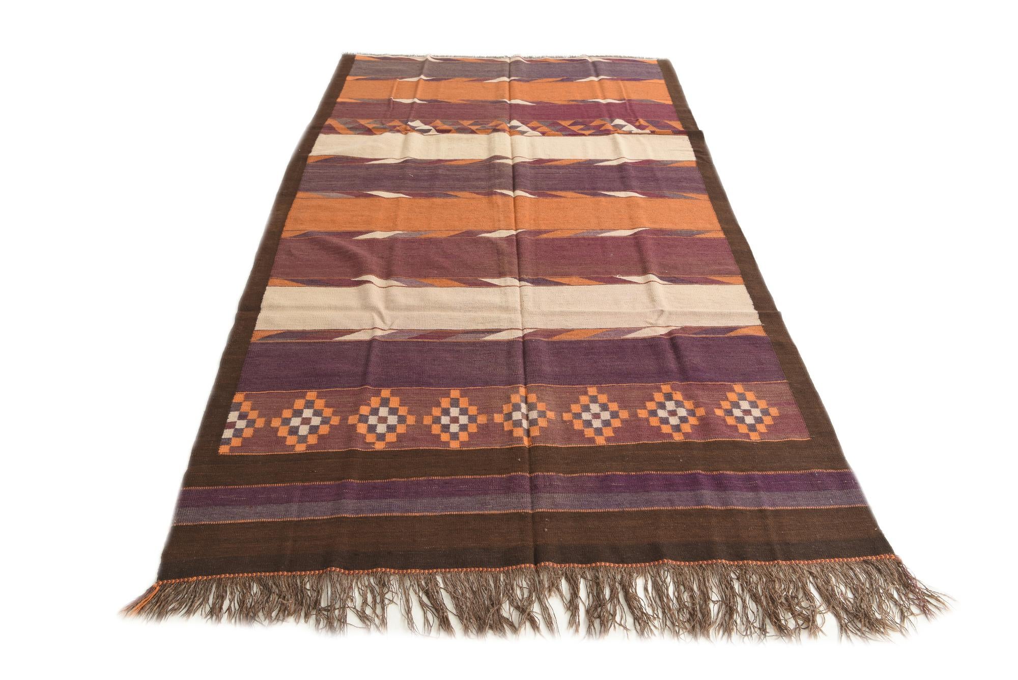 5' 4 x 9' 5 Hand Woven Kilim Fars Wool Rug
