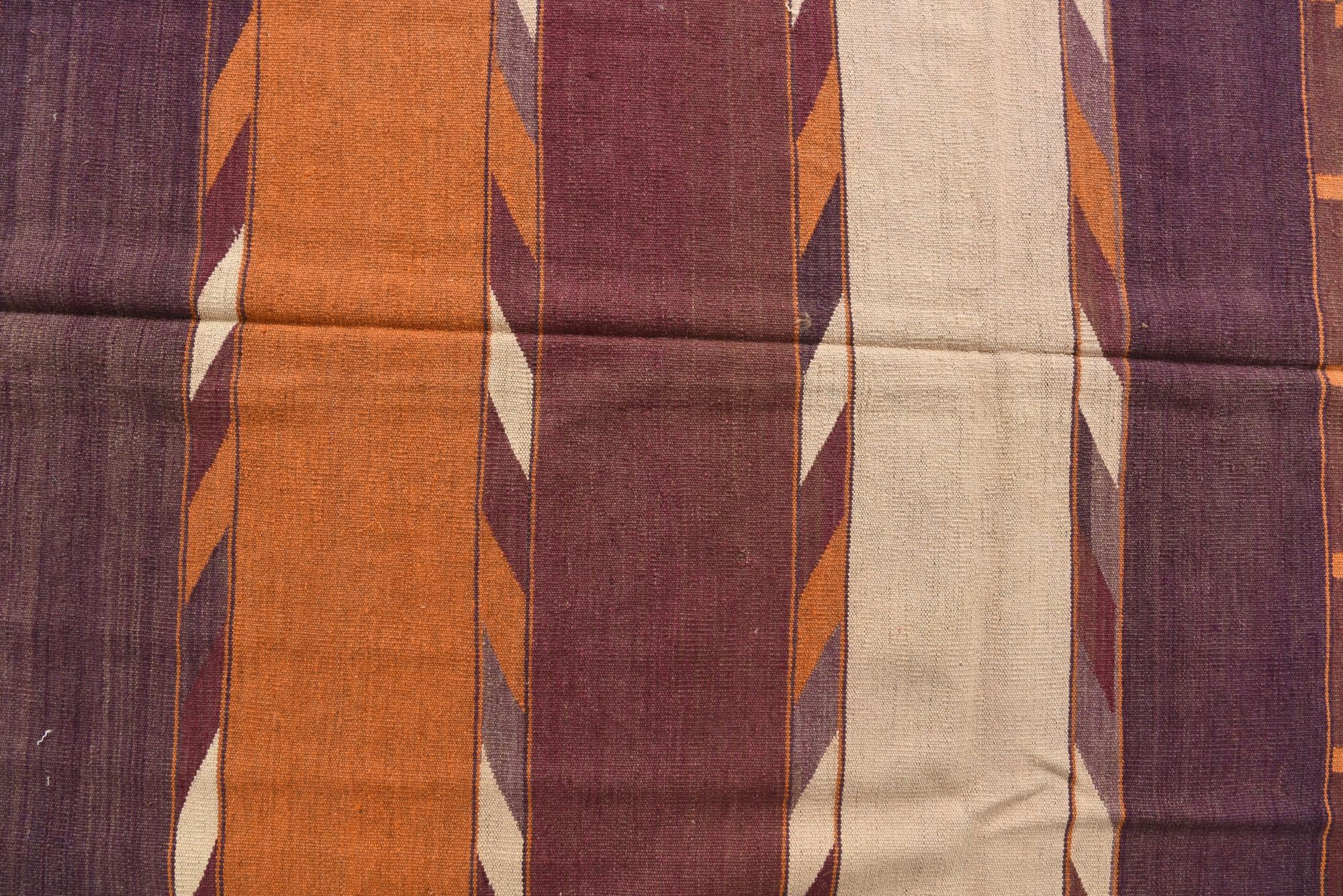 5' 4 x 9' 5 Hand Woven Kilim Fars Wool Rug
