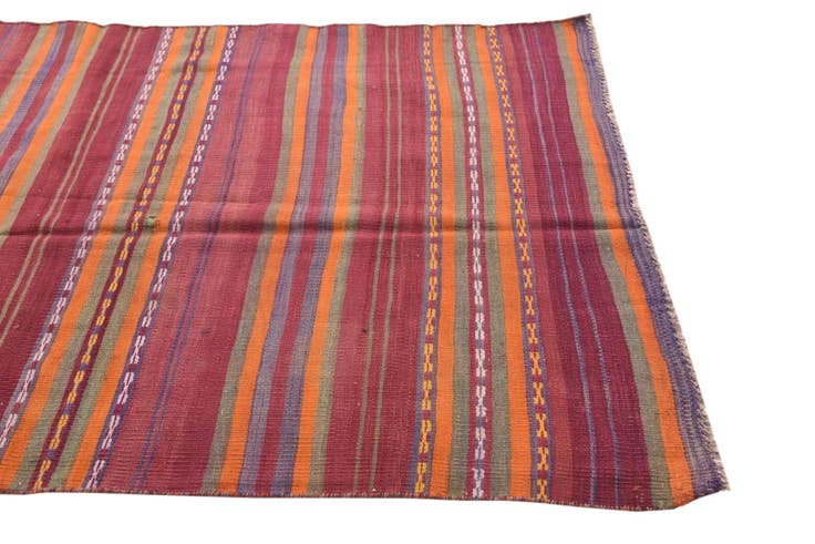 Detail image of 4' 7 x 6' 7 Hand Woven Kilim Fars Wool Rug