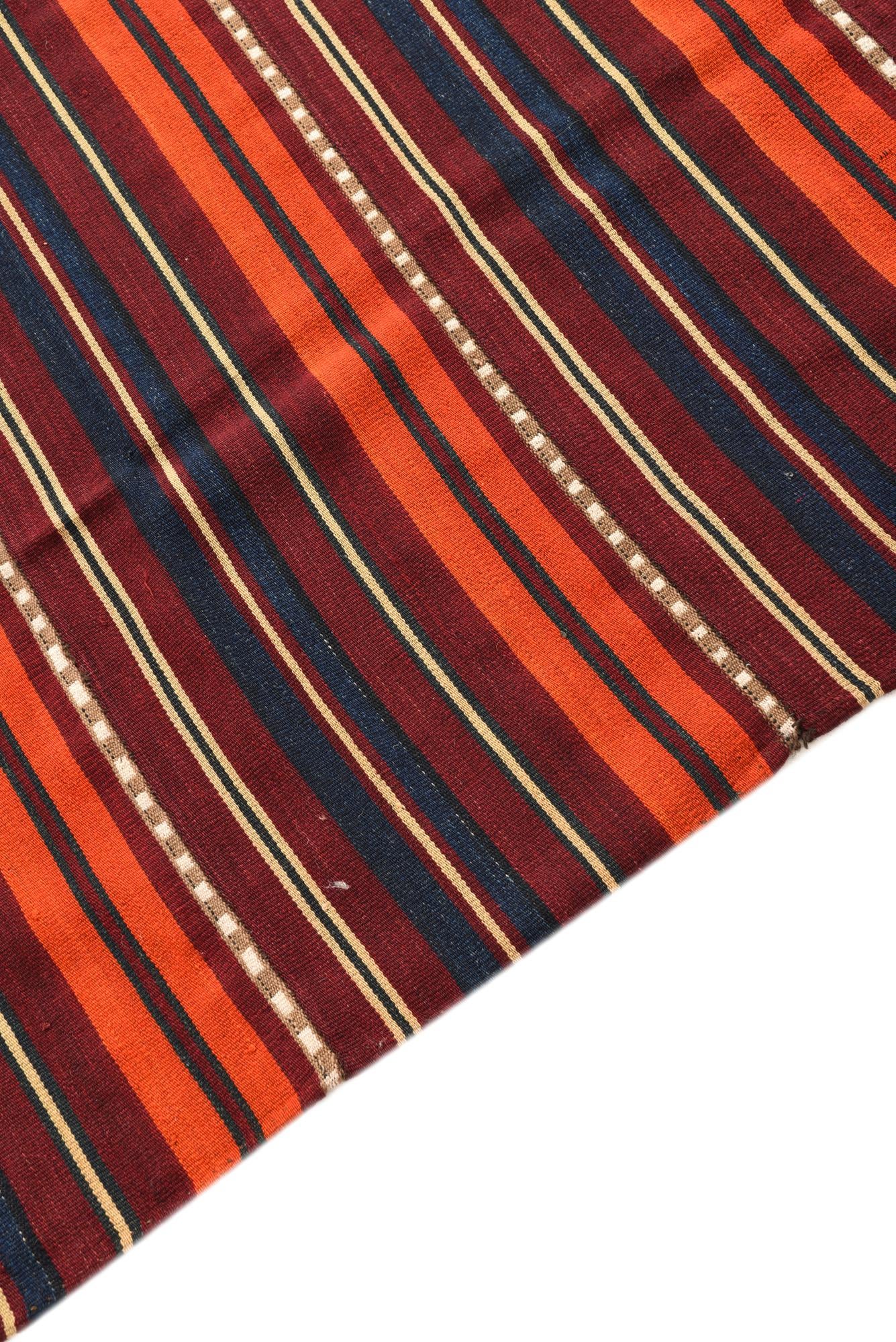 5' 6 x 10' 4 Hand Woven Kilim Fars Wool Rug