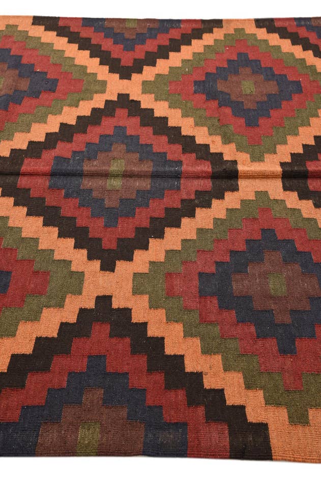 Detail image of 5' 3 x 8' Hand Woven Kilim Fars Wool Rug
