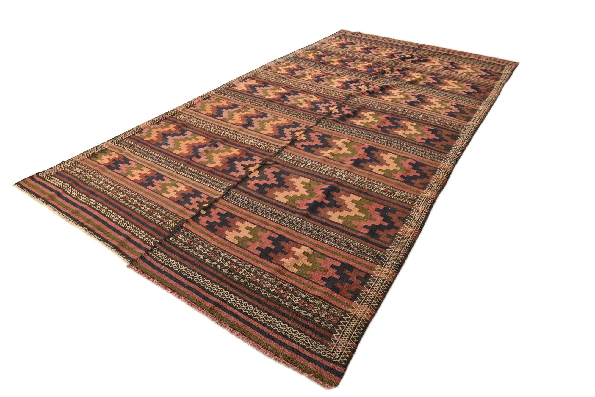 6' 10 x 13' 6 Hand Woven Kilim Fars Wool Rug