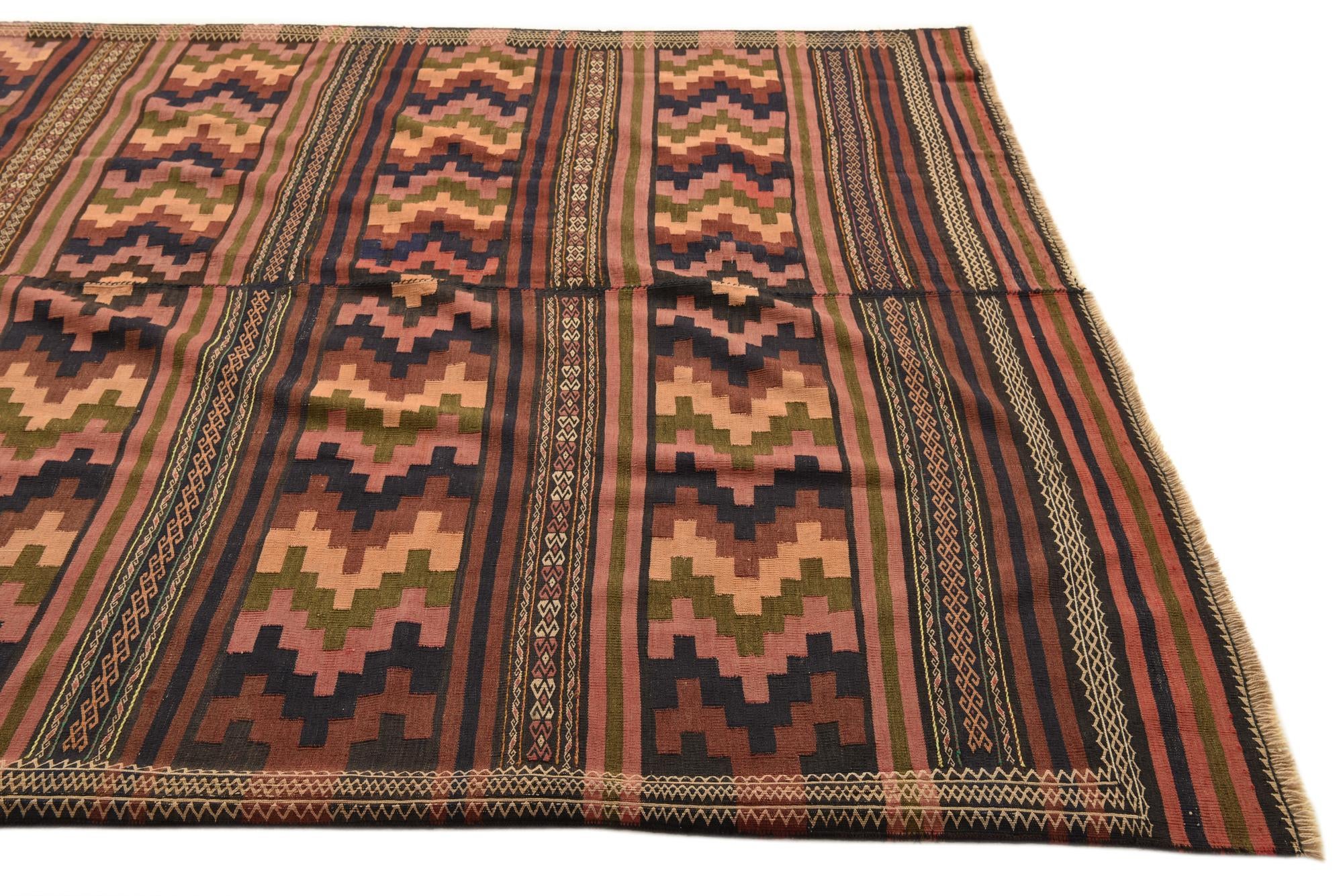 6' 10 x 13' 6 Hand Woven Kilim Fars Wool Rug